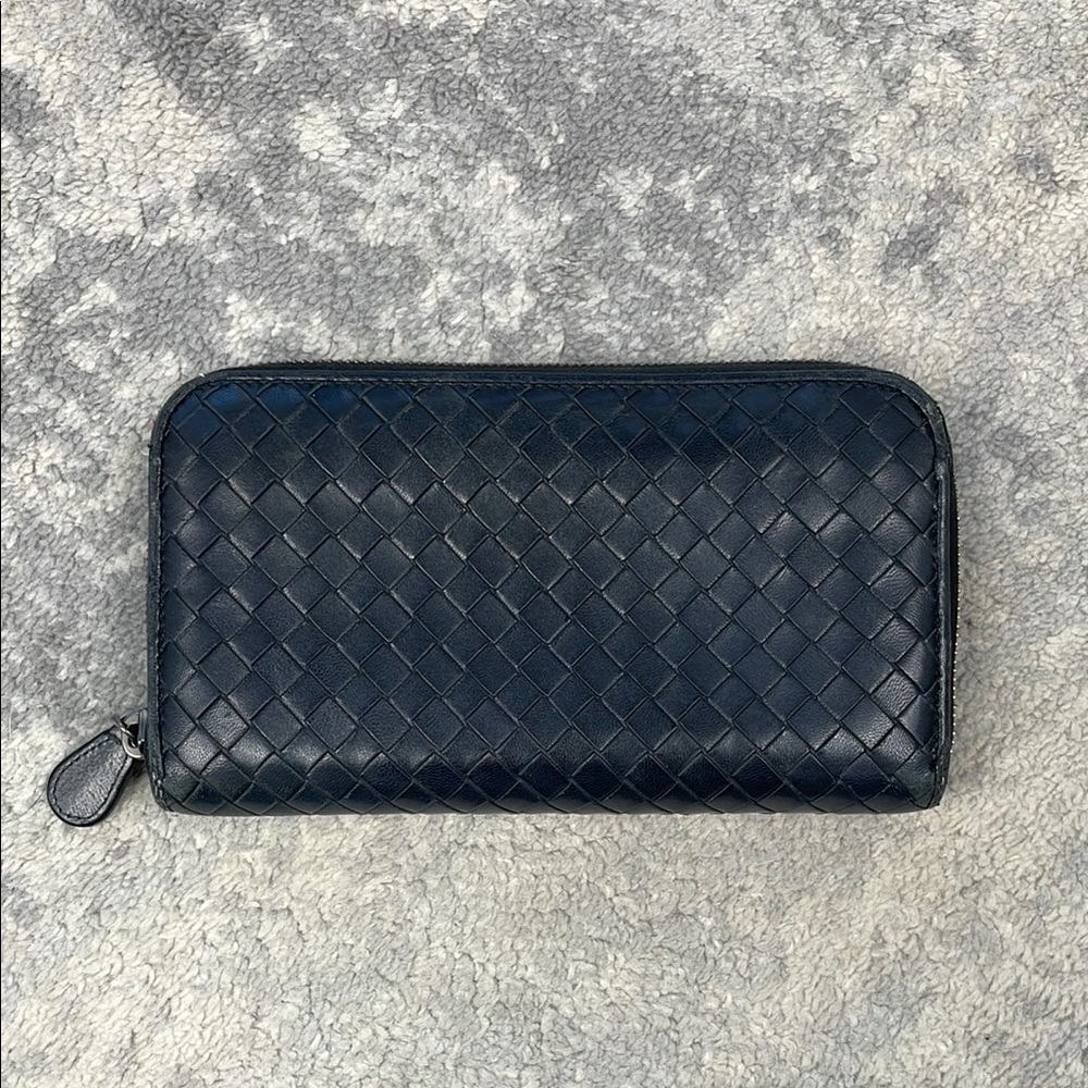 Bottega Veneta Intrecciato Piccolo Zip Around Wallet Black Woven Leather